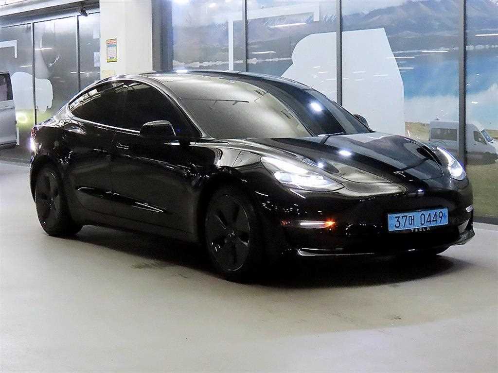 모델 3 롱 레인지 2022년식