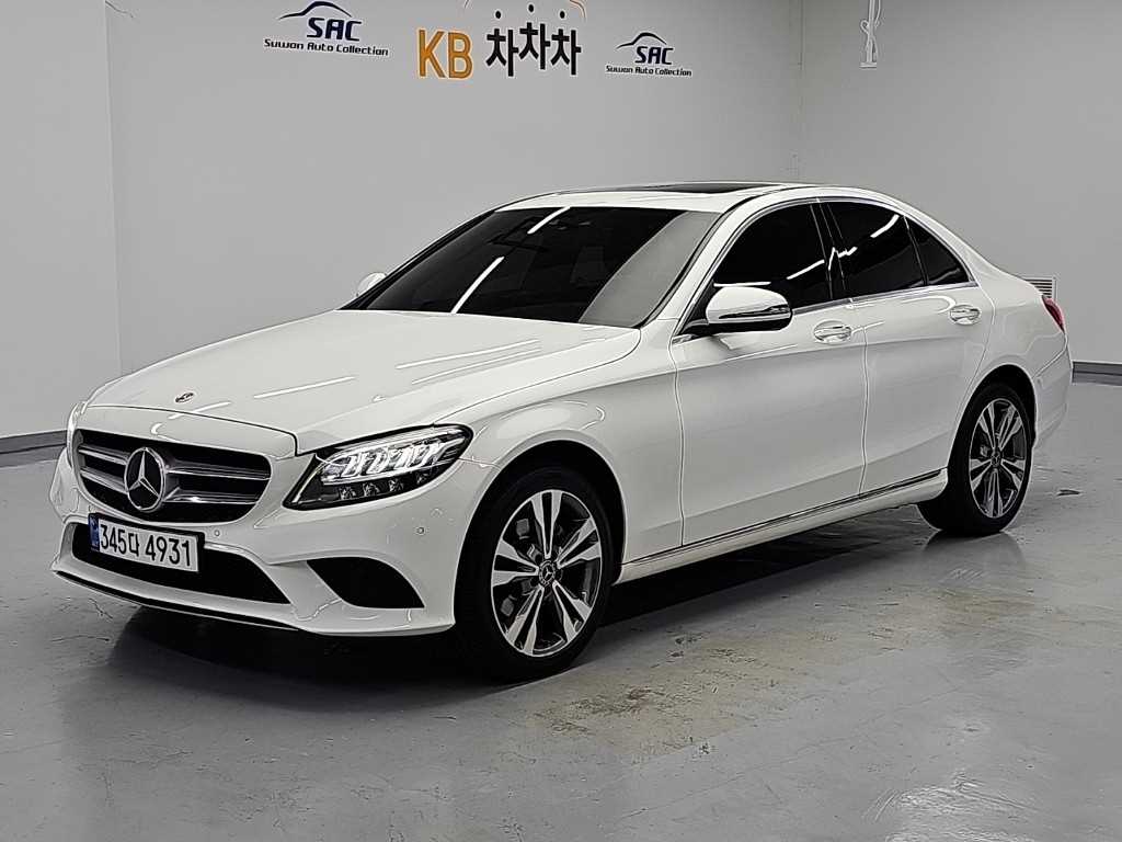 벤츠 C 클래스 C220 d 4MATIC 아방가르드 사진 2/19