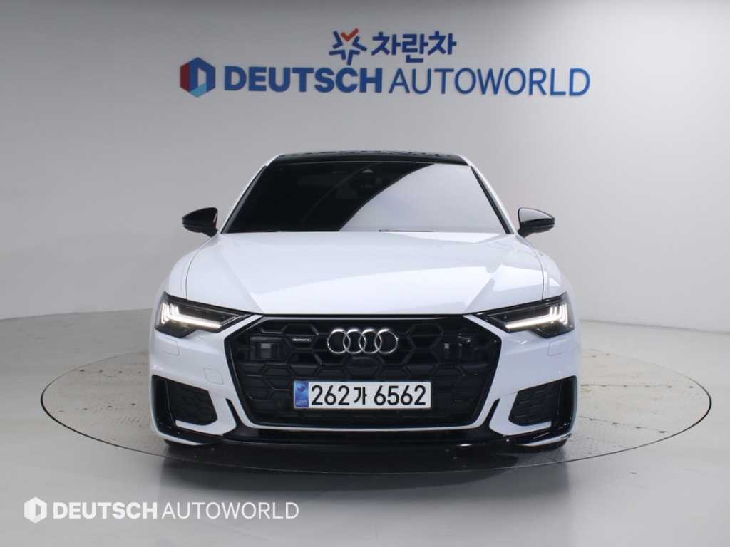 아우디 A6 45 TFSI 콰트로 프리미엄 사진