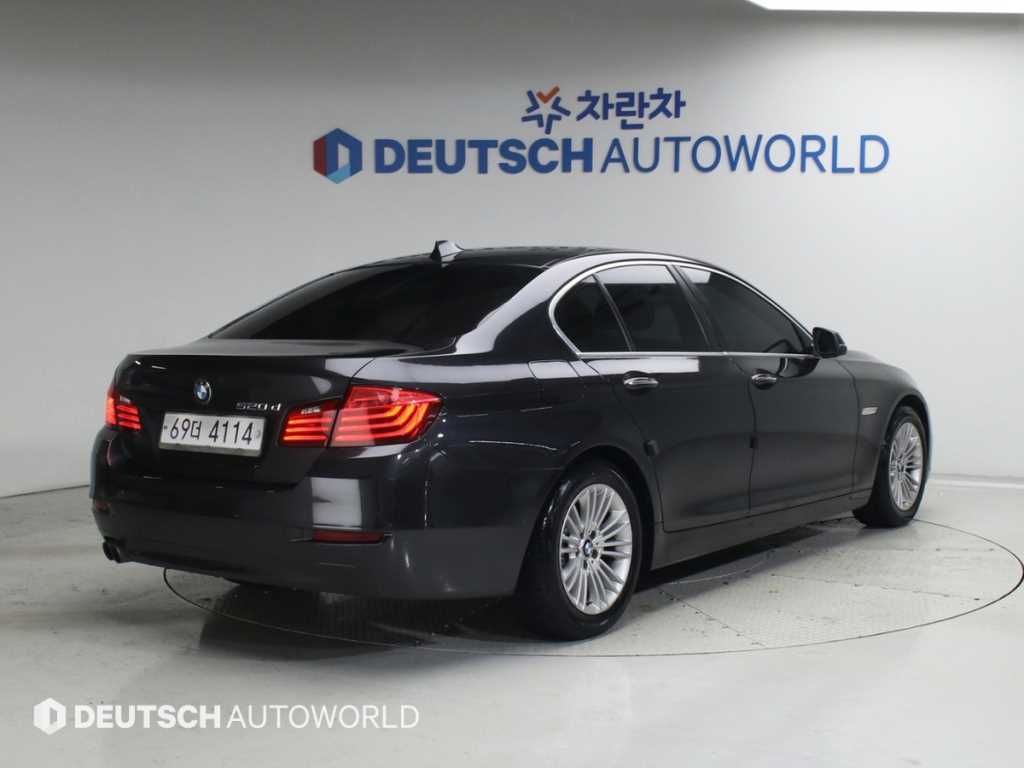 BMW 5시리즈 520d 사진 2/20
