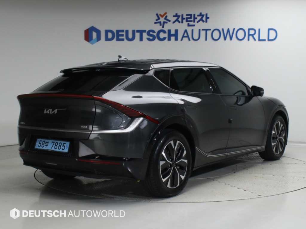 기아 EV6 롱레인지 AWD 어스 사진 2/20