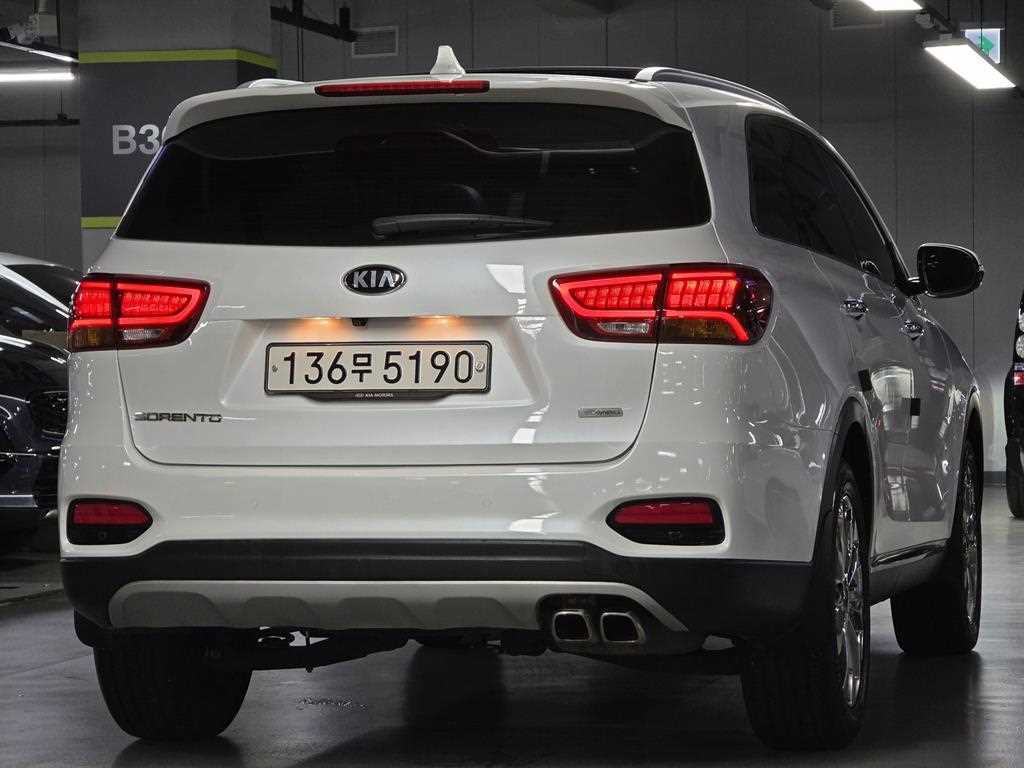 기아 쏘렌토 디젤 2.2 2WD 프레스티지 사진 2/20