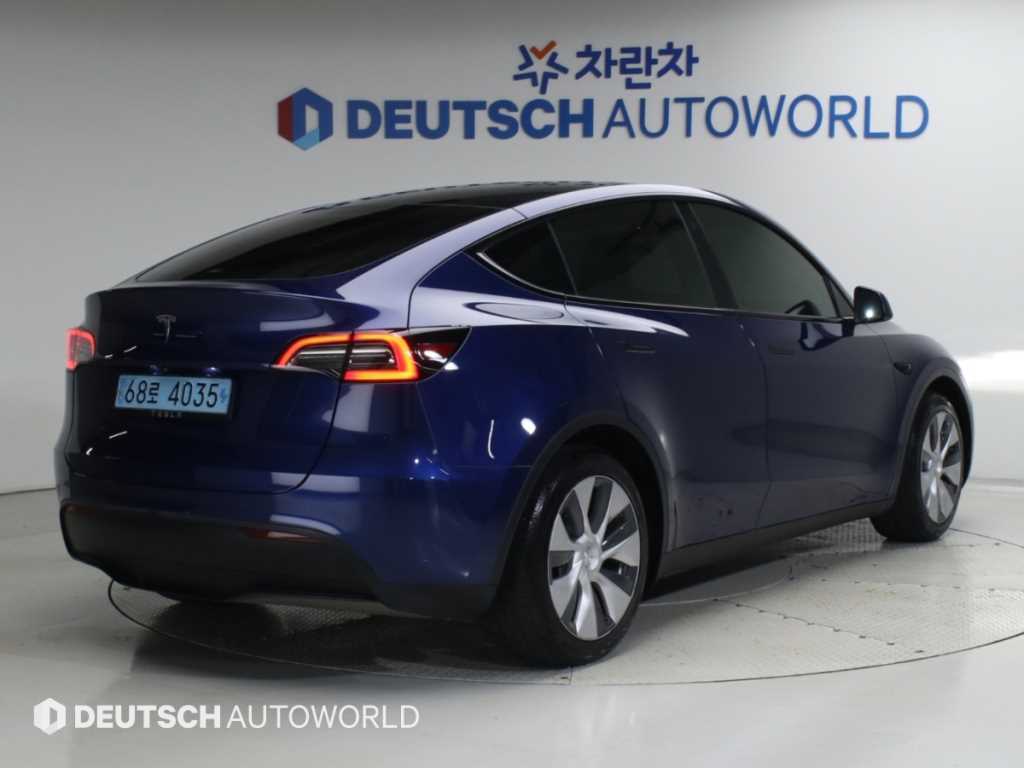 테슬라 모델 Y RWD 사진 2/20