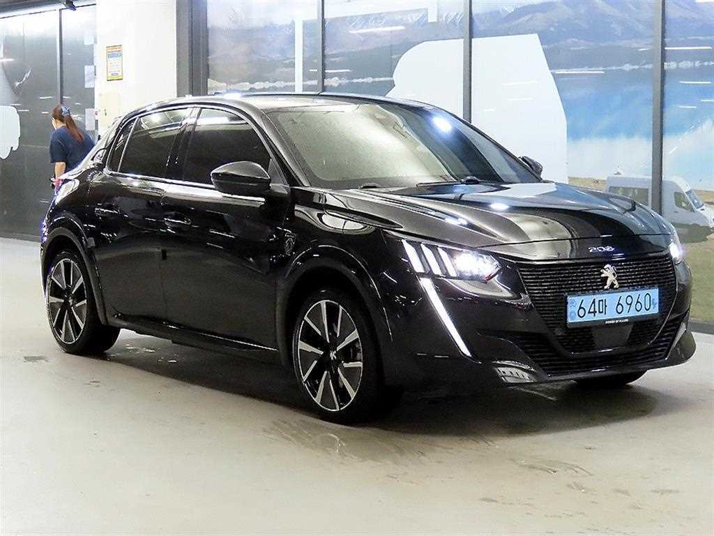 e-208 알뤼르 2022년식