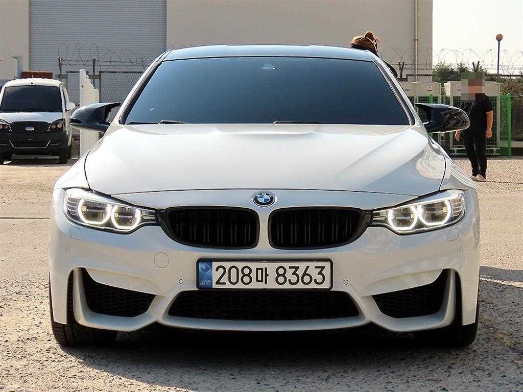 BMW 4시리즈 쿠페 사진