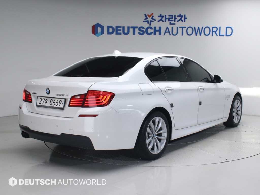 BMW 5시리즈 520d xDrive M 에어로다이나믹 사진 2/20