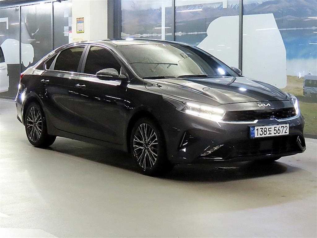 더뉴 K3 2세대 1.6 가솔린 시그니처 2024년식
