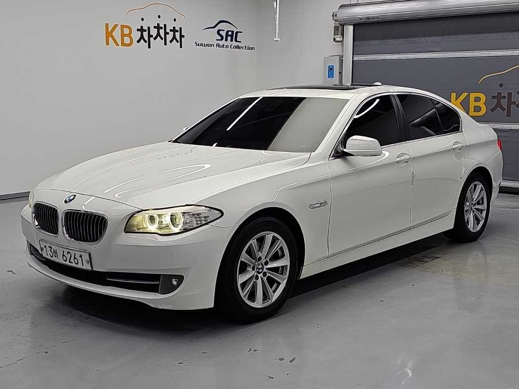 BMW 5시리즈 520d 사진