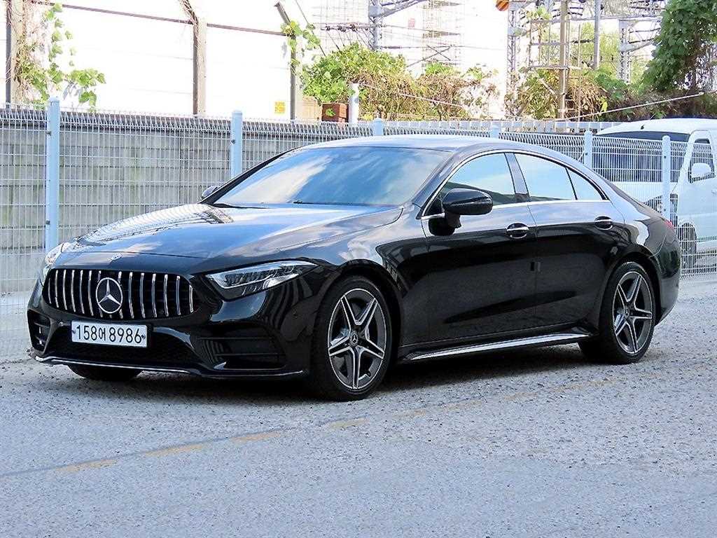 벤츠 CLS 클래스 CLS 300d AMG Line 사진 2/20