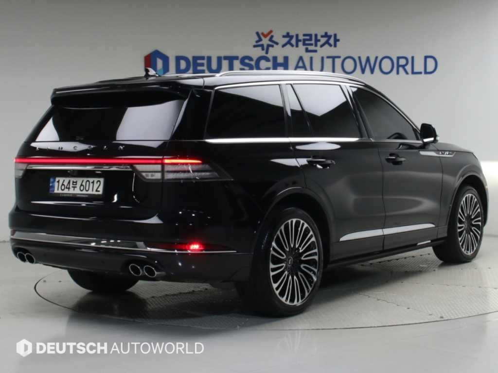 링컨 에비에이터 3.0 블랙라벨 AWD 사진 2/20