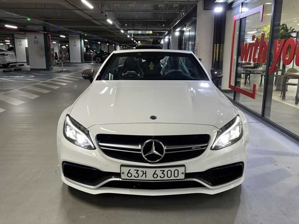 벤츠 C 클래스 C63 AMG 카브레올레 사진 2/20