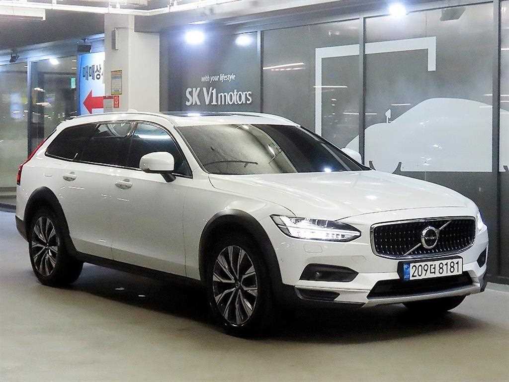 V90 크로스컨트리 B5 프로 AWD 2021년식