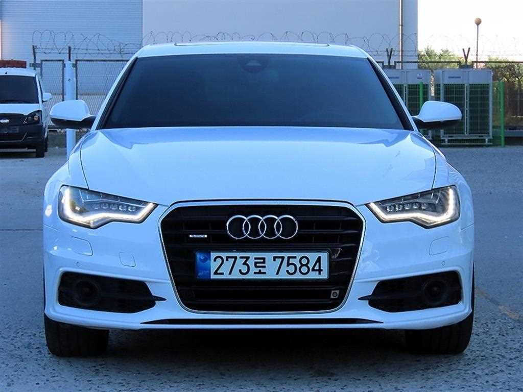 아우디 A6 50 TFSI 콰트로 사진