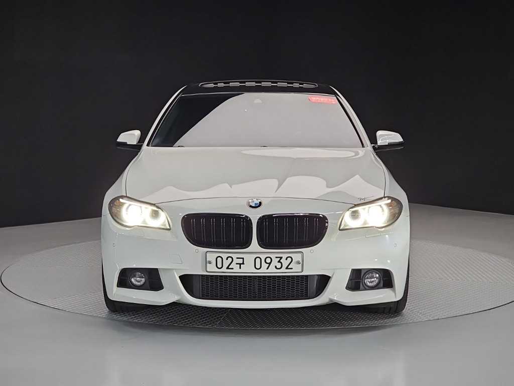 BMW 5시리즈 528i M 에어로 다이나믹 사진 2/19