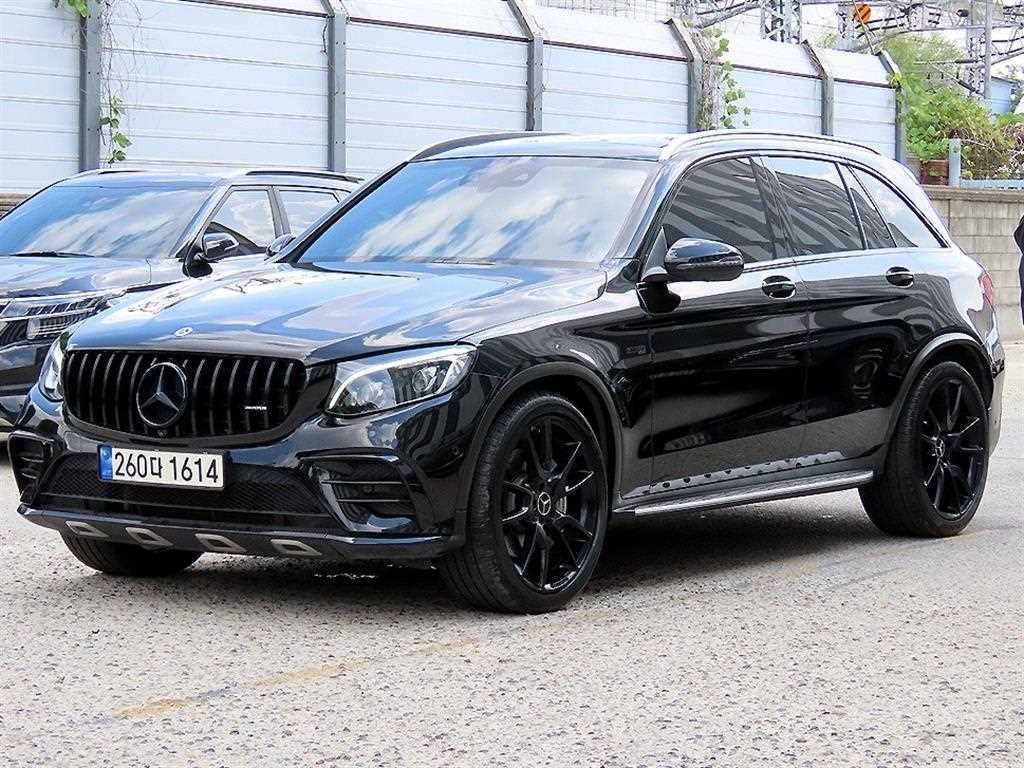벤츠 GLC 클래스 AMG GLC 43 4MATIC 사진 2/20