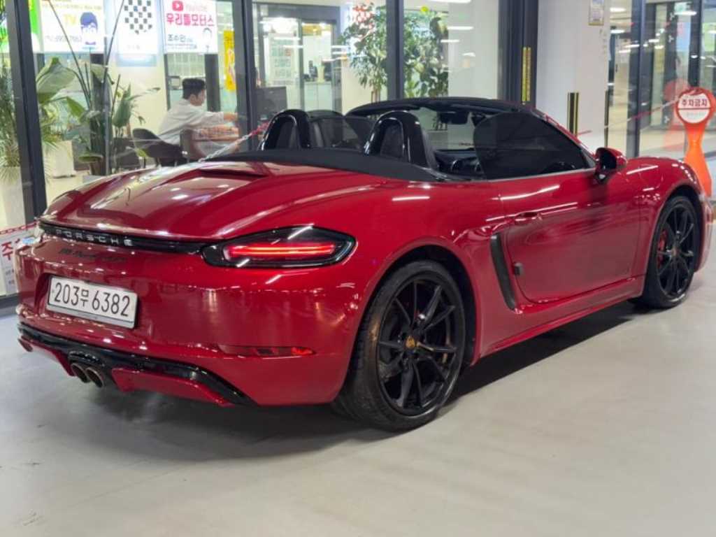 포르쉐 718 2.5 GTS 사진 2/20