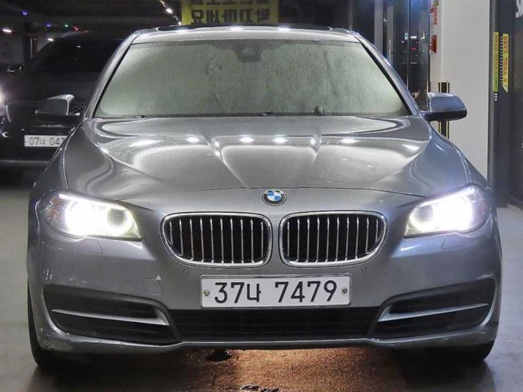BMW 5시리즈 520d 사진 2/20