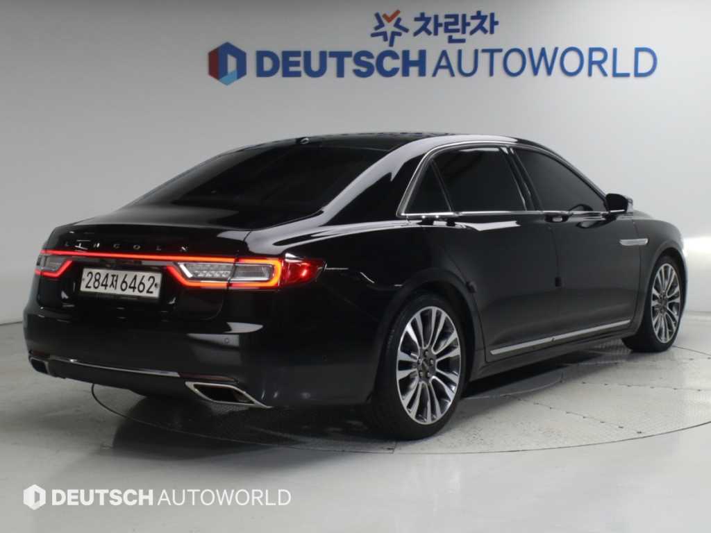 링컨 컨티넨탈 3.0 AWD 사진 2/20