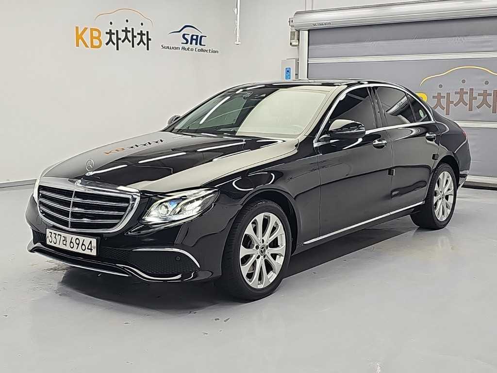 벤츠 E 클래스 E220d 익스클루시브 사진