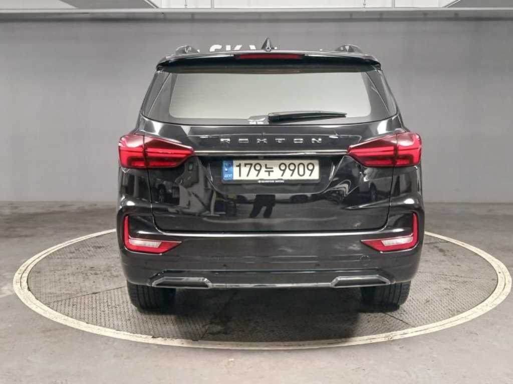 KGM 렉스턴 디젤 2.2 4WD 더 블랙 사진 2/20