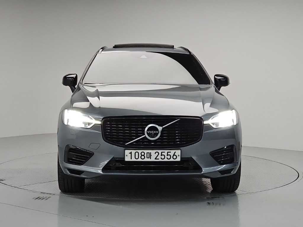 볼보 XC60 T8 AWD R-디자인 사진 2/19
