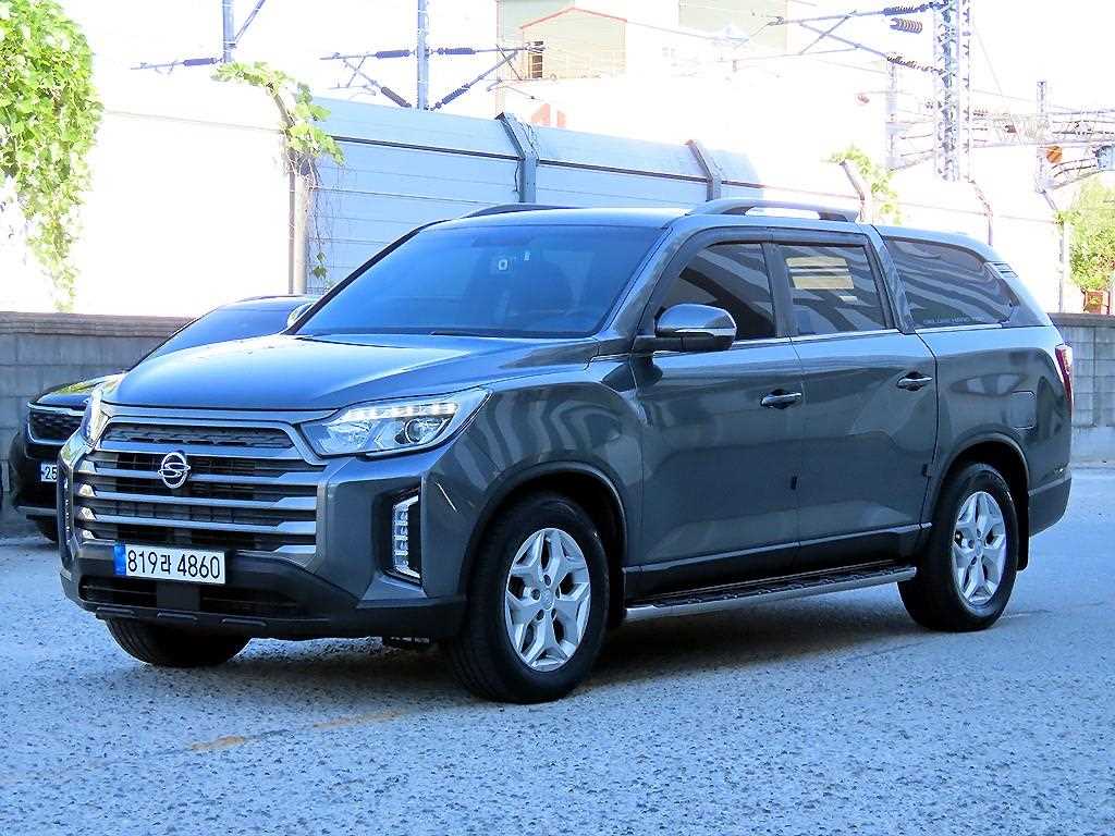 KGM 렉스턴 디젤 2.2 4WD 프레스티지 사진 2/20