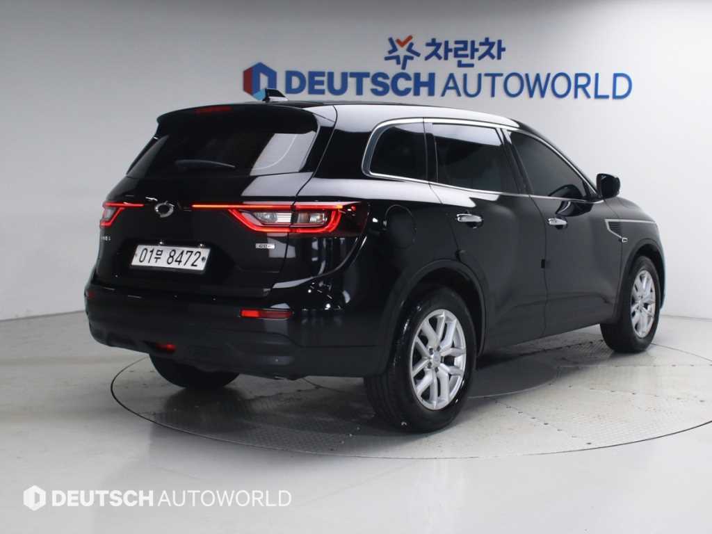 르노코리아 QM6 가솔린 2WD LE 사진 2/20