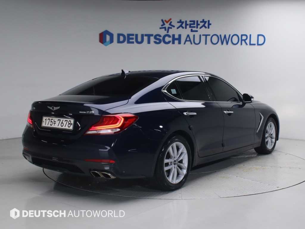 제네시스 G70 2.2D AWD 슈프림 사진 2/20