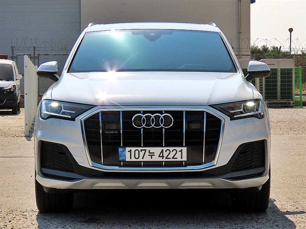 Q7 (4M) 50 TDI 콰트로 프리미엄 2022년식