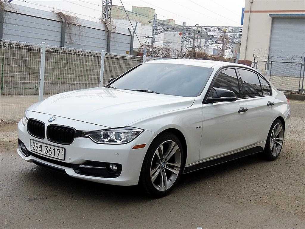 BMW 3시리즈 320d 사진 2/20