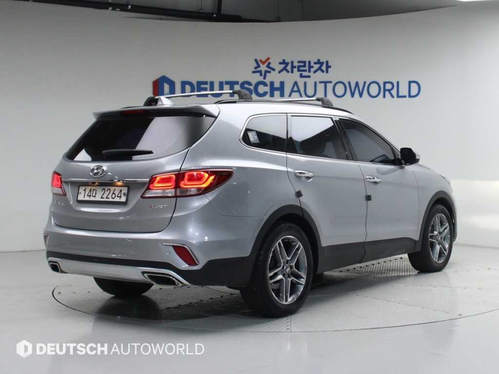 현대 맥스크루즈 E-VGT R2.2 2WD 익스클루시브 스페셜 사진 2/20