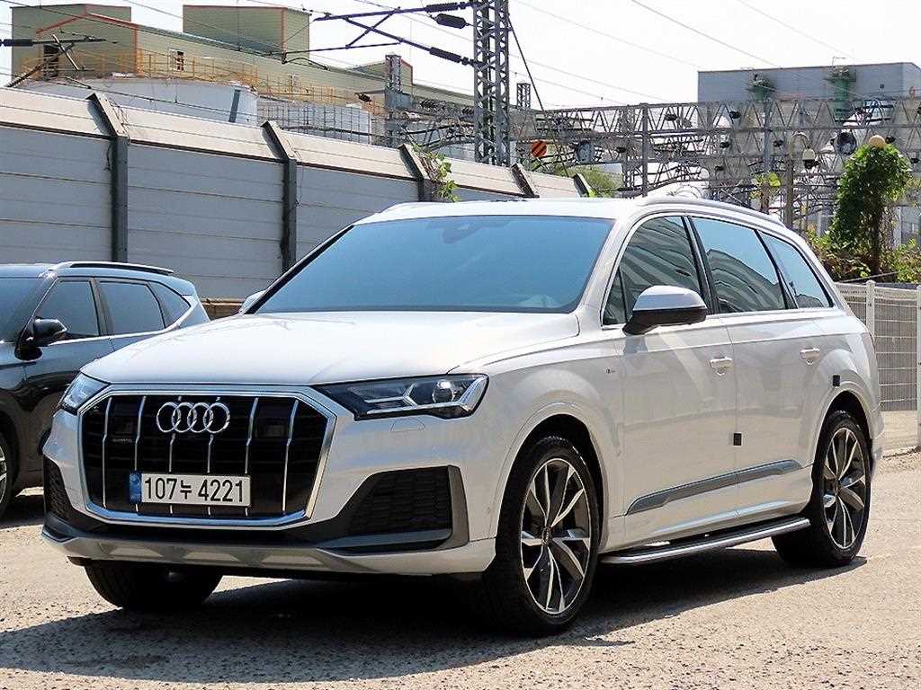 아우디 Q7 50 TDI 콰트로 프리미엄 사진 2/20