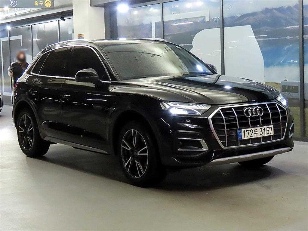Q5 (FY) 45 TFSI 콰트로 2021년식