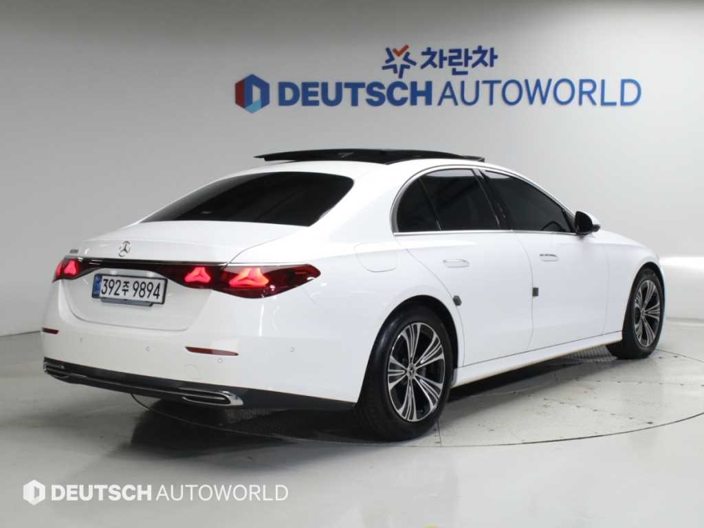 벤츠 E 클래스 E200 아방가르드 사진 2/20