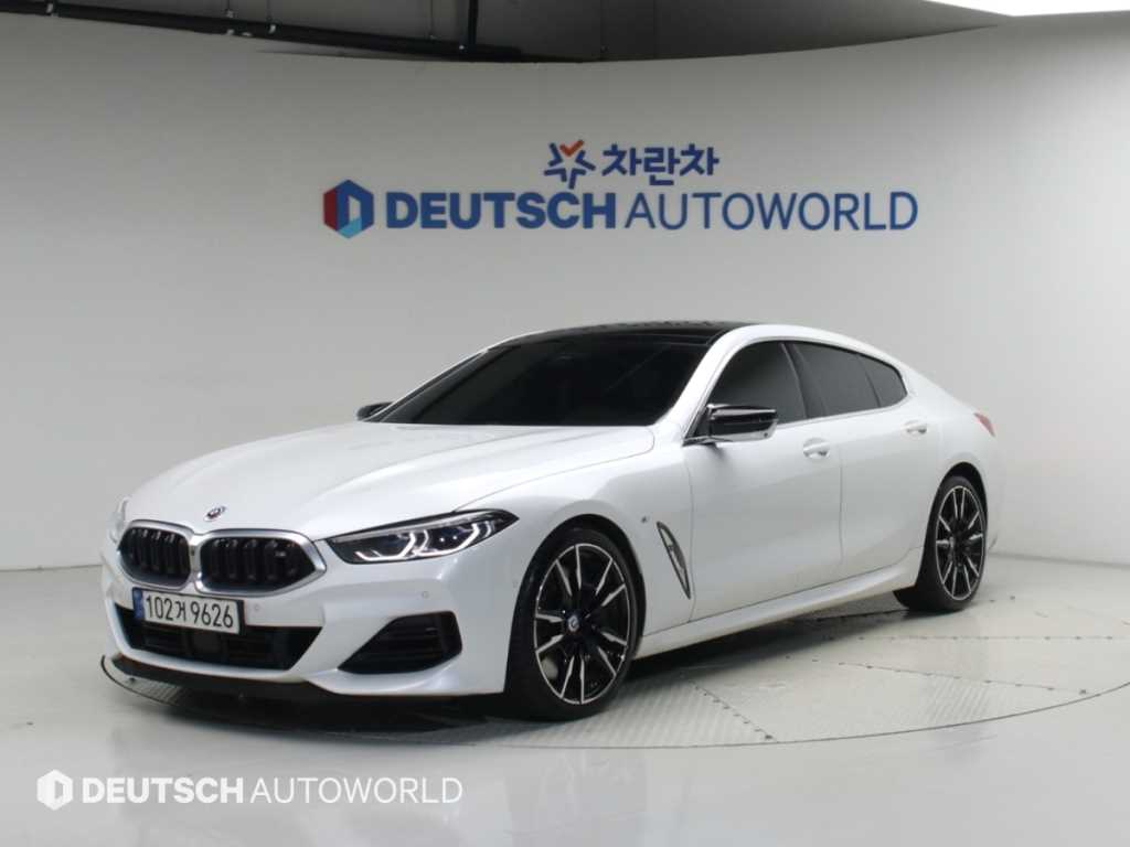 BMW 8시리즈 M850i xDrive 그란 쿠페 사진