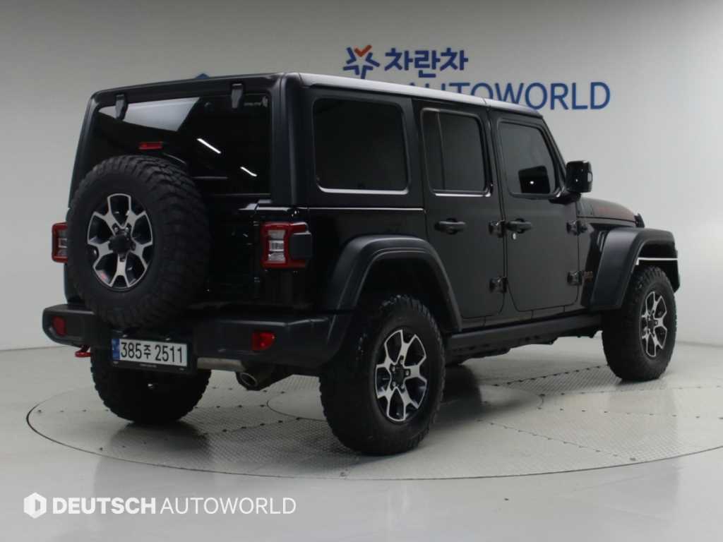 지프 랭글러 2.0 루비콘 4도어 파워 탑 사진 2/20