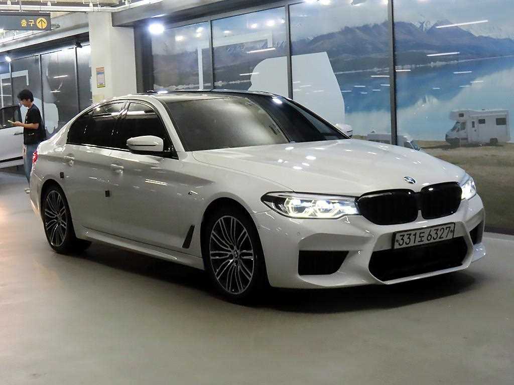 5시리즈 (G30) 530i xDrive M 스포츠 플러스 2019년식