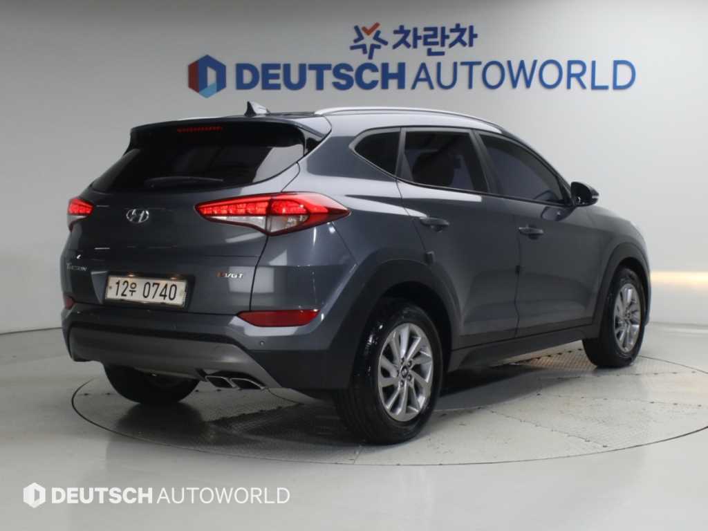 현대 투싼 디젤 2.0 2WD 모던 사진 2/20