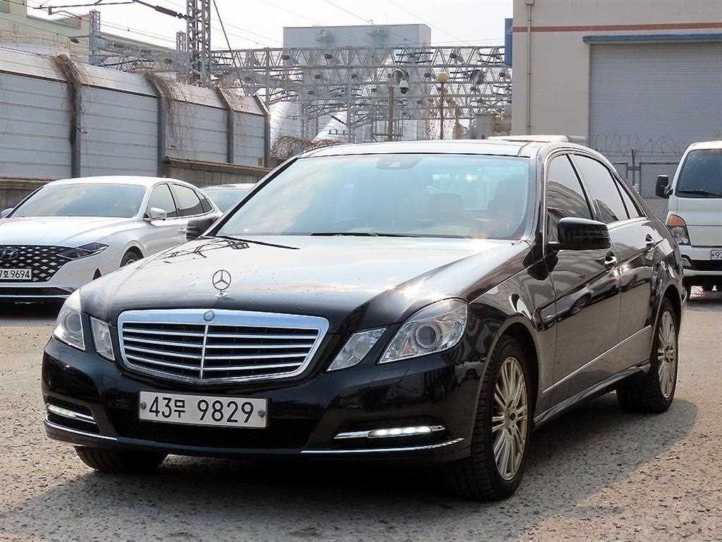 벤츠 E 클래스 E300 엘레강스 사진 2/20