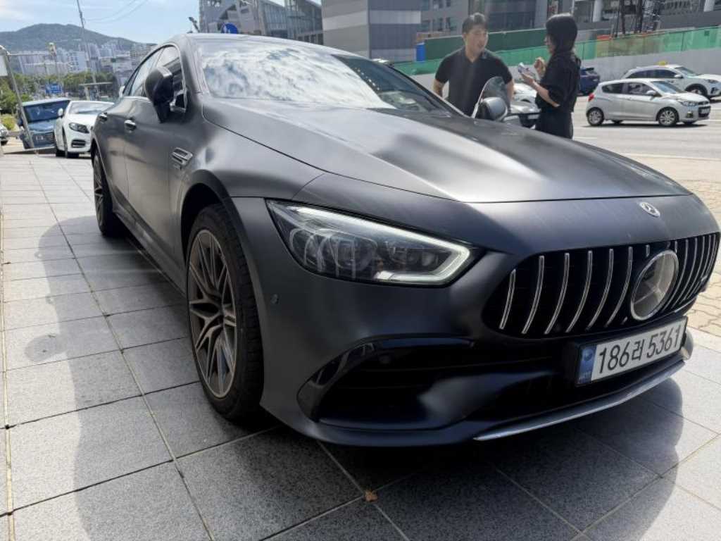 벤츠 AMG GT 4도어 43 4MATIC+ 사진 2/11