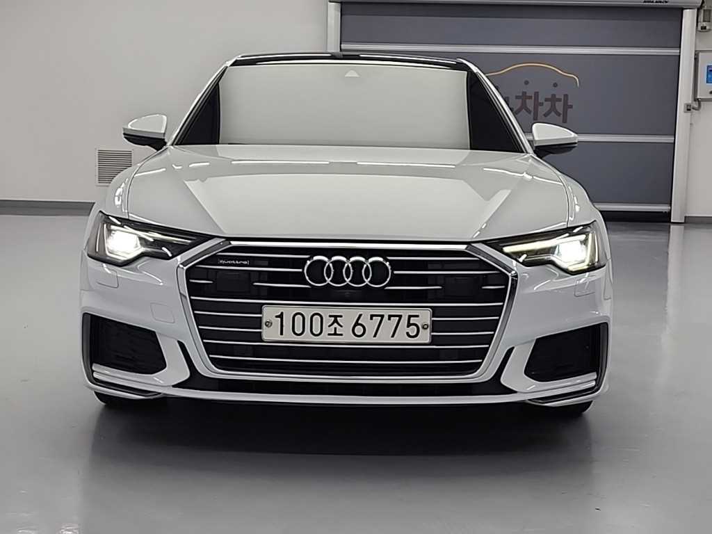 아우디 A6 45 TFSI 콰트로 프리미엄 사진 2/19