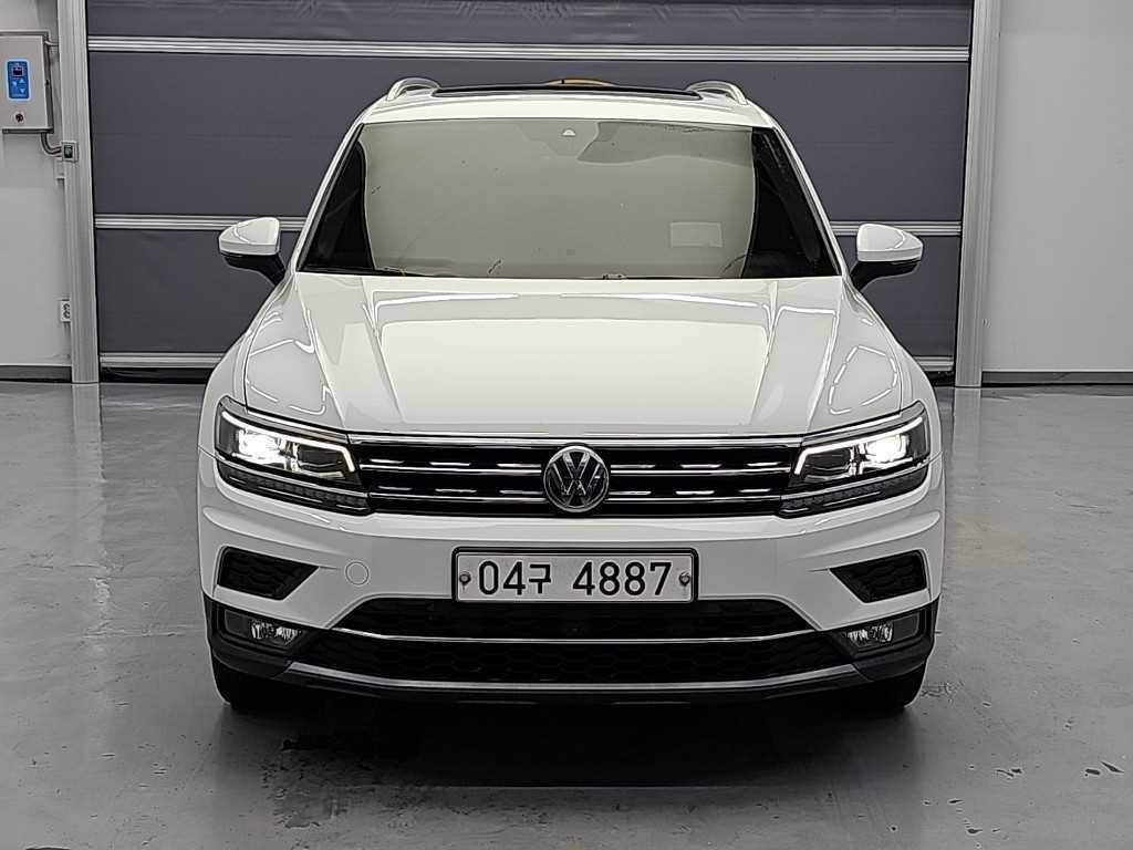 폭스바겐 티구안 2.0 TDI 프레스티지 4모션 사진 2/18