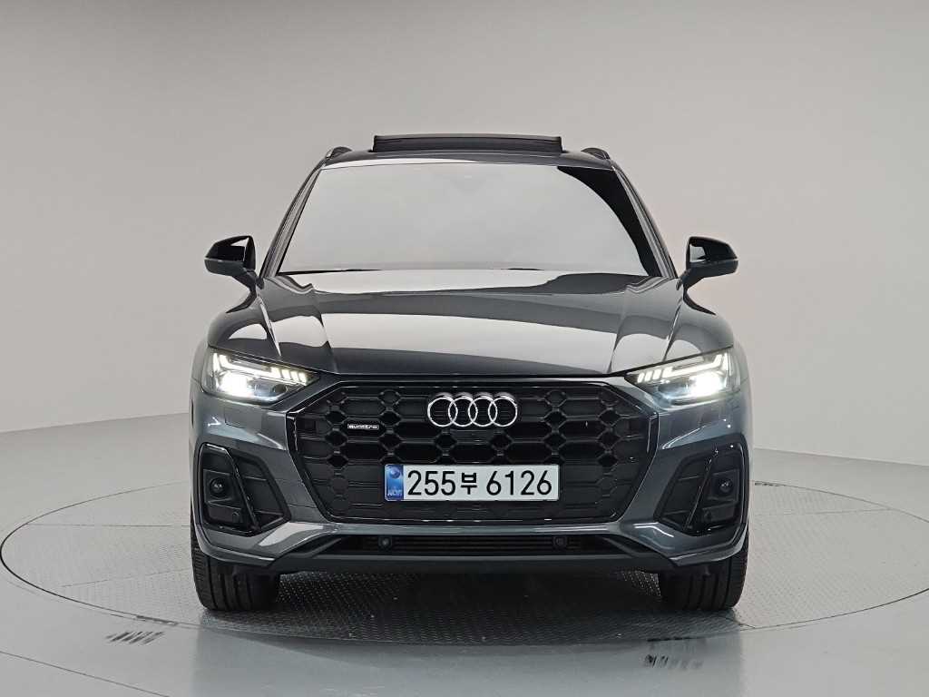 아우디 Q5 45 TFSI 콰트로 사진 2/20