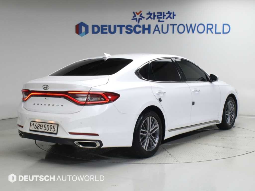 현대 그랜저 2.4 GDI 프리미엄 사진 2/20