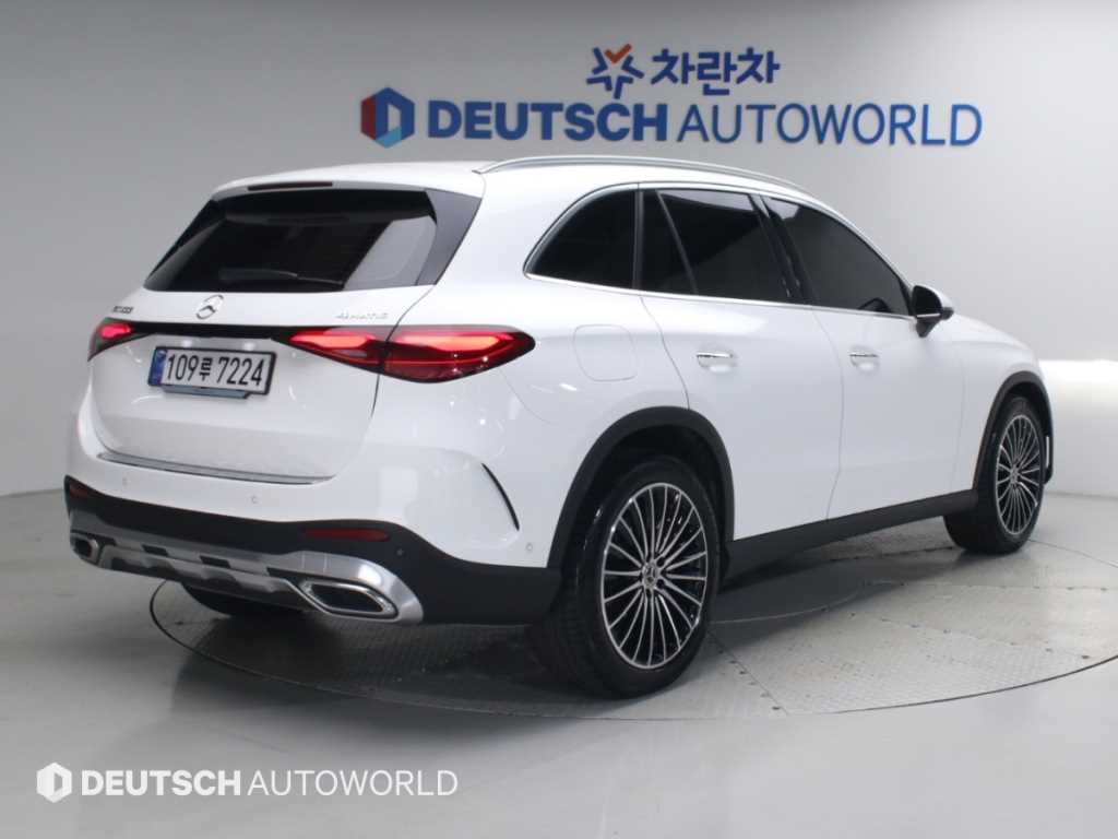 벤츠 GLC 클래스 GLC300 4MATIC 사진 2/20