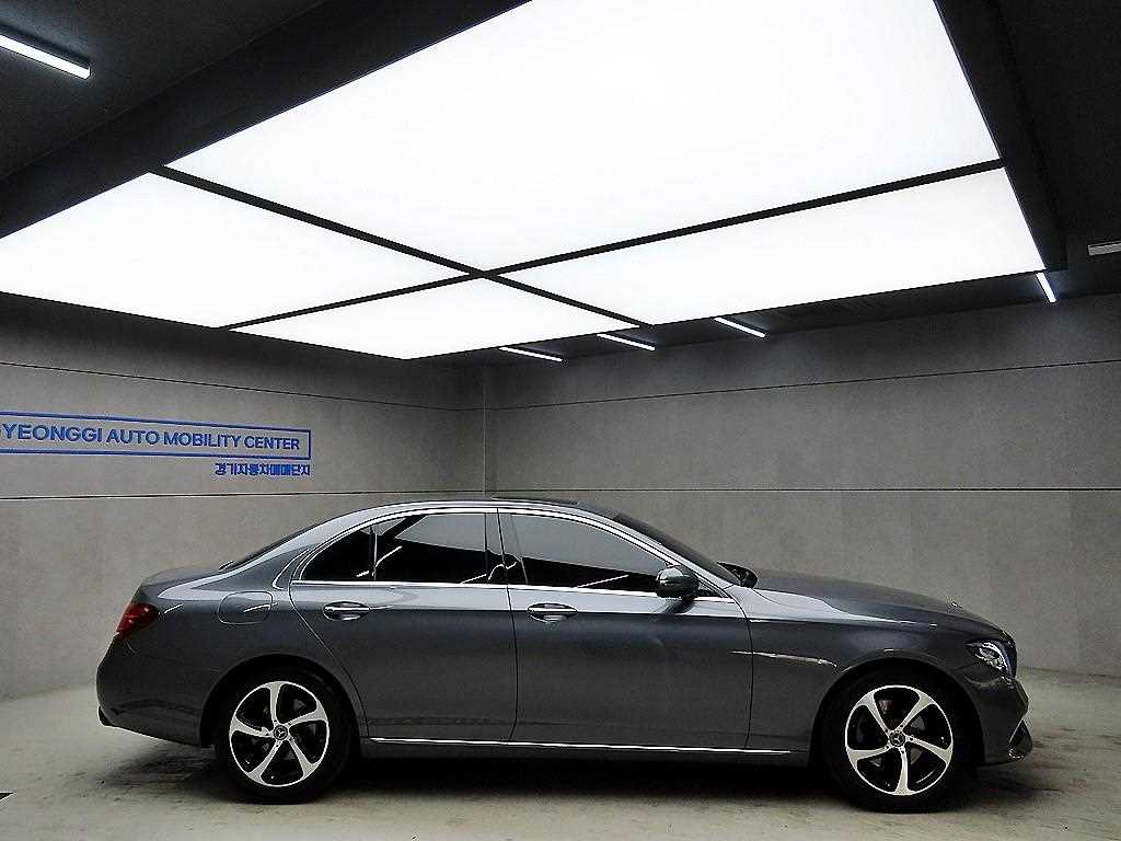 벤츠 E 클래스 E250 아방가르드 사진 2/20