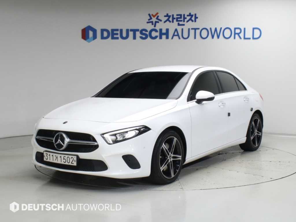 벤츠 A 클래스 A250 4MATIC 세단 사진