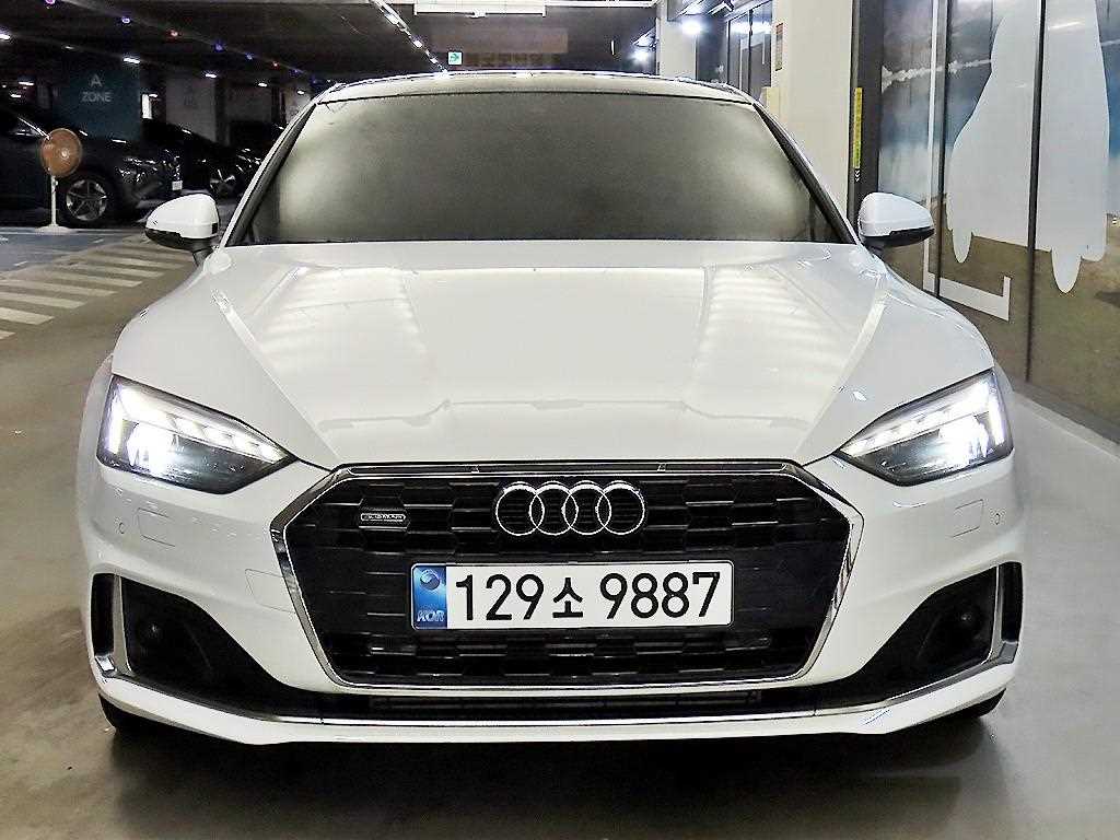 아우디 A5 40 TFSI 콰트로 스포트백 사진 2/20