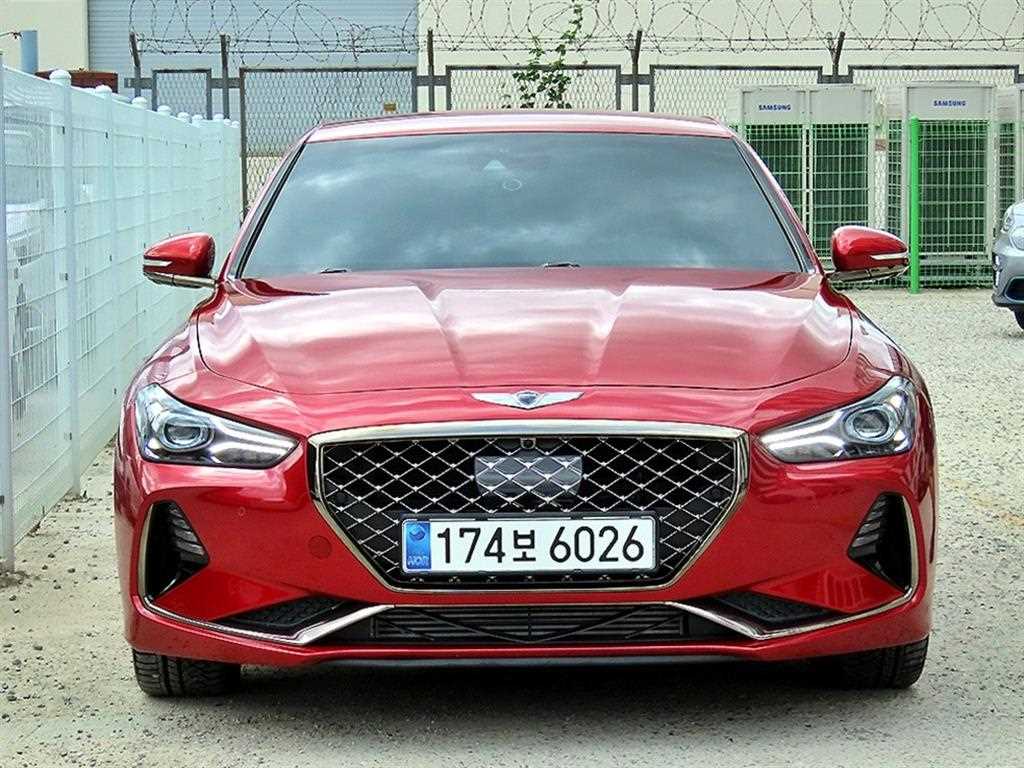 제네시스 G70 2.0T AWD 스포츠 패키지 사진
