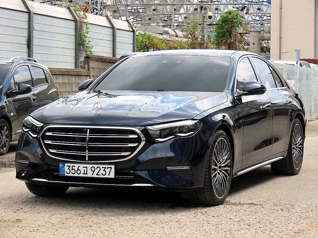 벤츠 E 클래스 E450 4MATIC 익스클루시브 사진 2/20